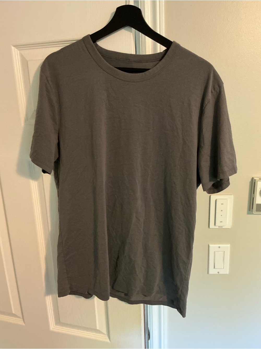 lululemon athletica Men's Crew Neck T-Shirt — Charcoal Gray